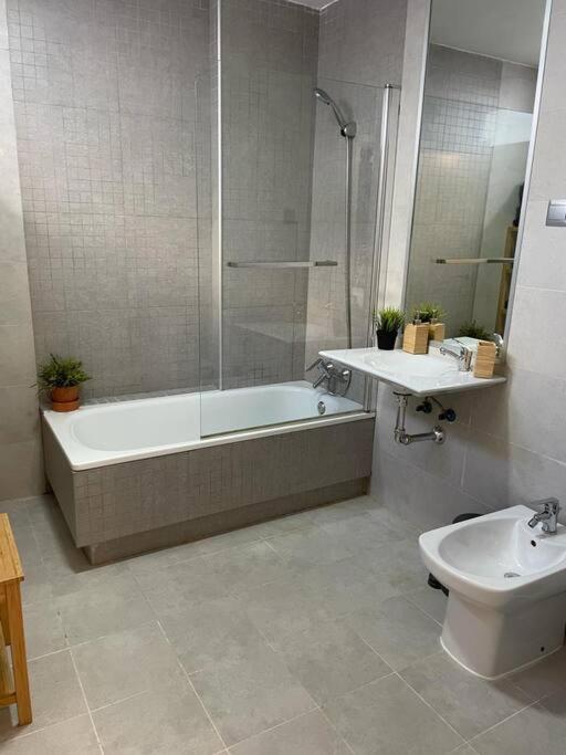 Bonito Apartamento Cerca Del Centro - Trinidad مالقة المظهر الخارجي الصورة